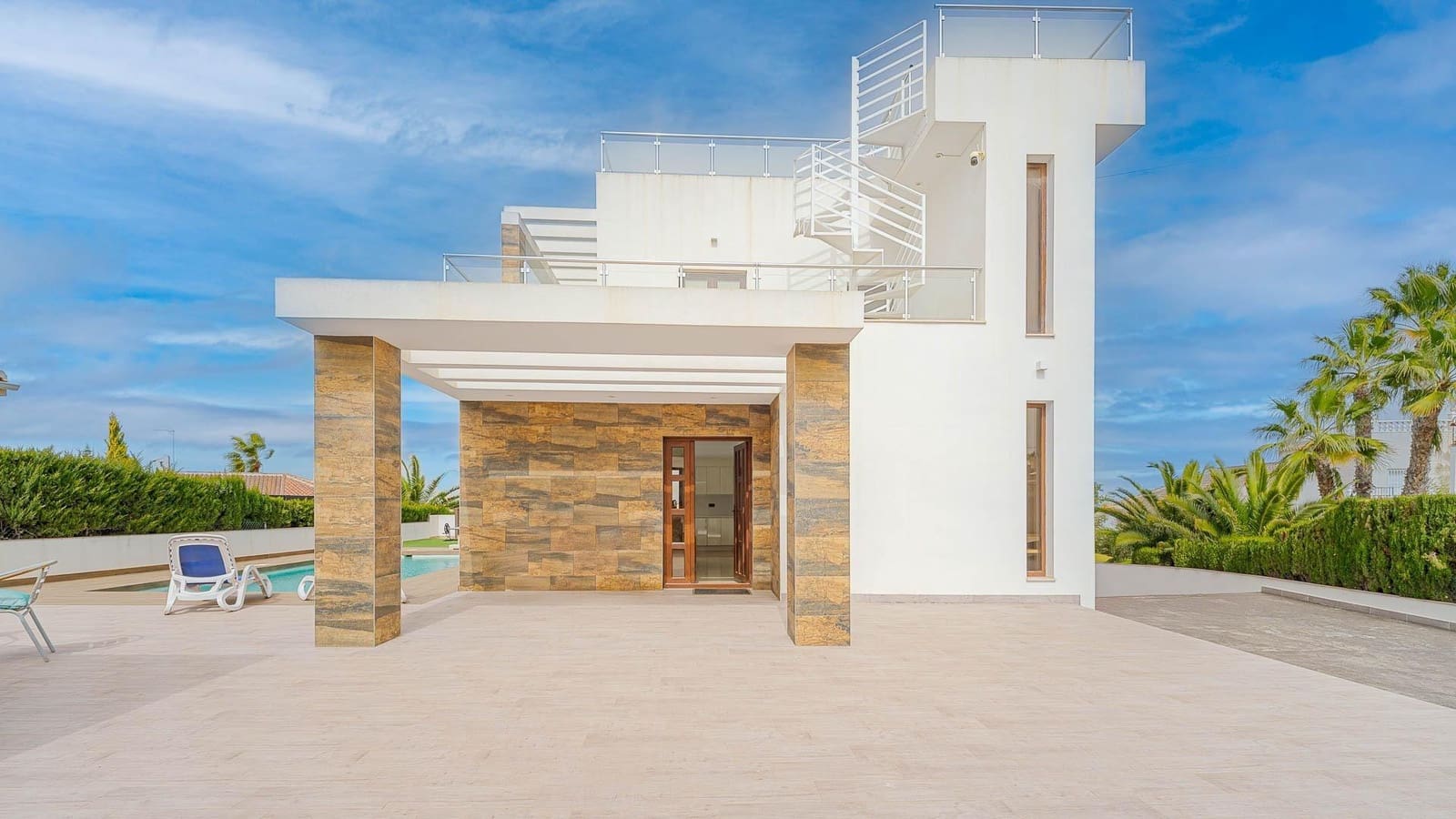 6 bedroom Villa for sale in Rojales with pool - € 565,000 (Ref: 9659599)