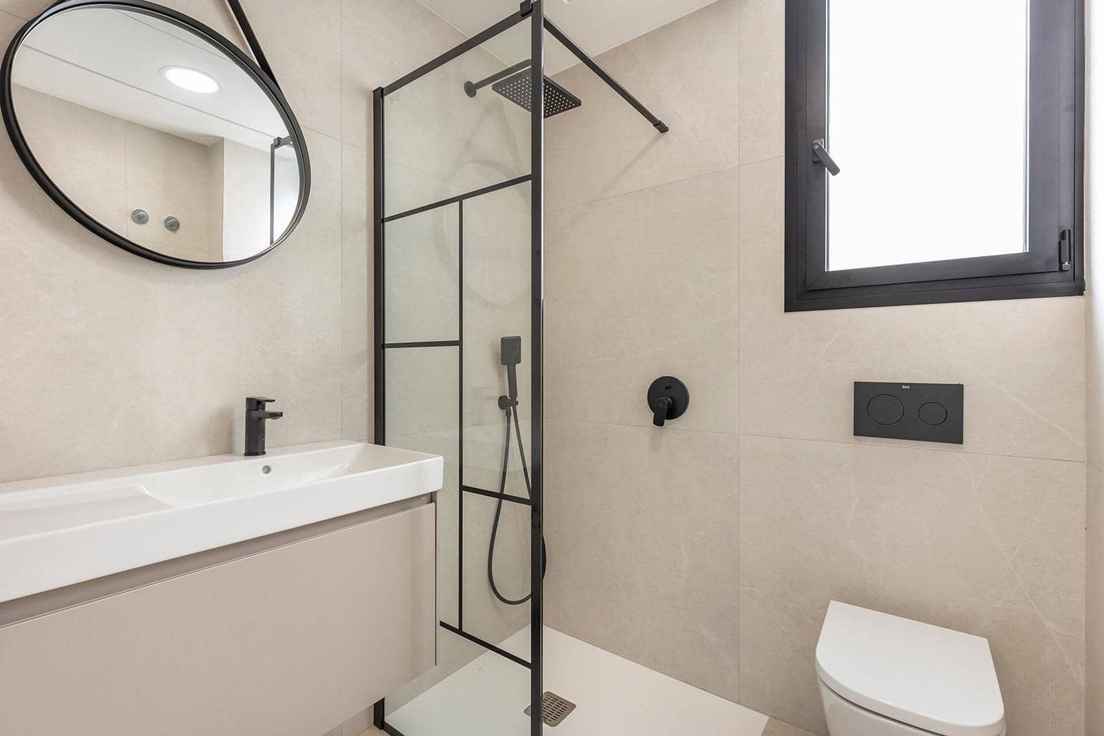 Chalet de 3 habitaciones en Los Alcázares en venta con piscina garaje - 429.000 € (Ref: 9726847)