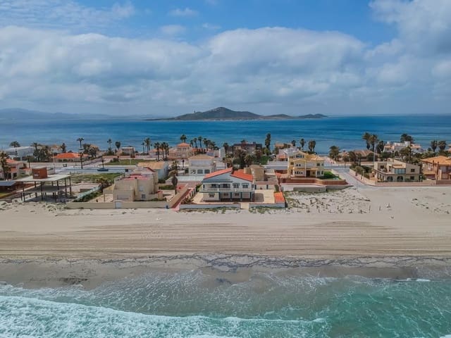5 chambre Villa/Maison à vendre à La Manga del Mar Menor avec garage - 949 899 € (Ref: 9934649)