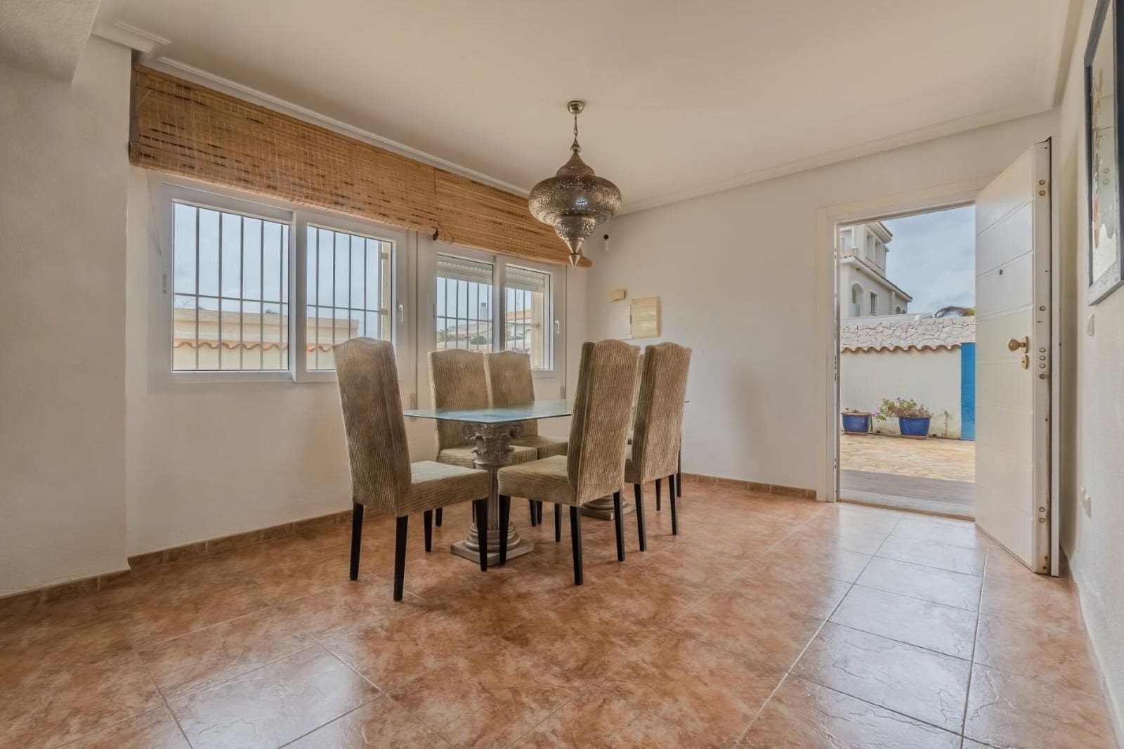 5 chambre Villa/Maison à vendre à La Manga del Mar Menor avec garage - 949 899 € (Ref: 9934649)