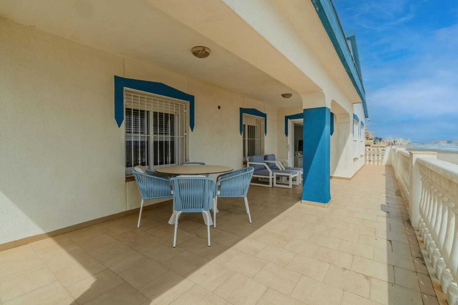 5 chambre Villa/Maison à vendre à La Manga del Mar Menor avec garage - 949 899 € (Ref: 9934649)