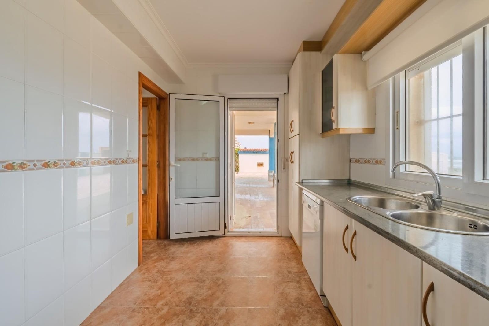 5 chambre Villa/Maison à vendre à La Manga del Mar Menor avec garage - 949 899 € (Ref: 9934649)