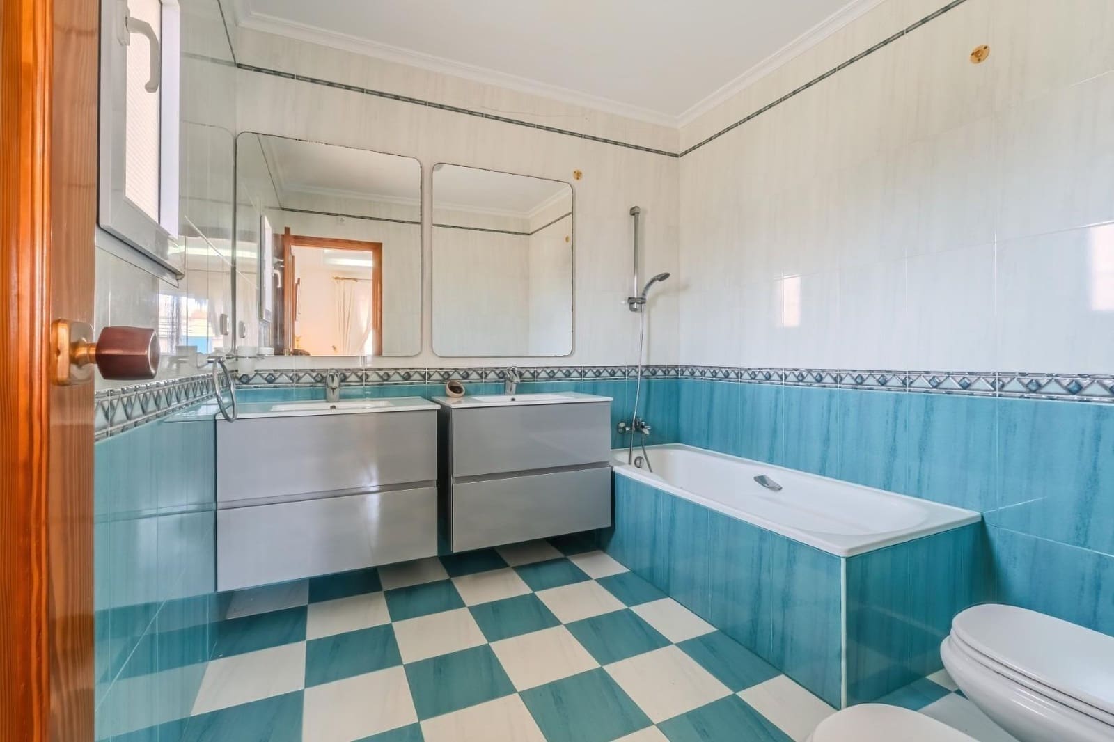5 chambre Villa/Maison à vendre à La Manga del Mar Menor avec garage - 949 899 € (Ref: 9934649)