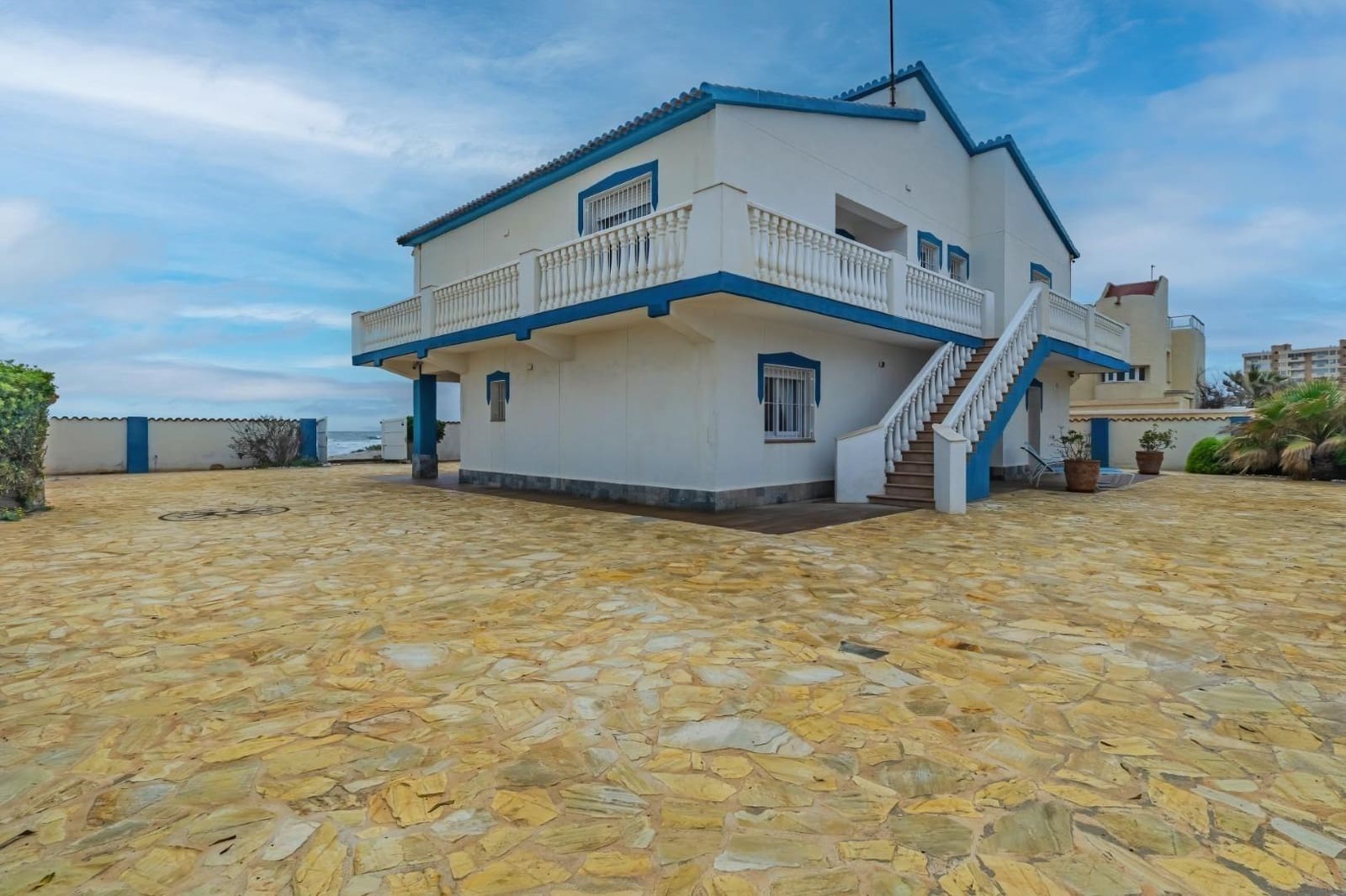 5 chambre Villa/Maison à vendre à La Manga del Mar Menor avec garage - 949 899 € (Ref: 9934649)