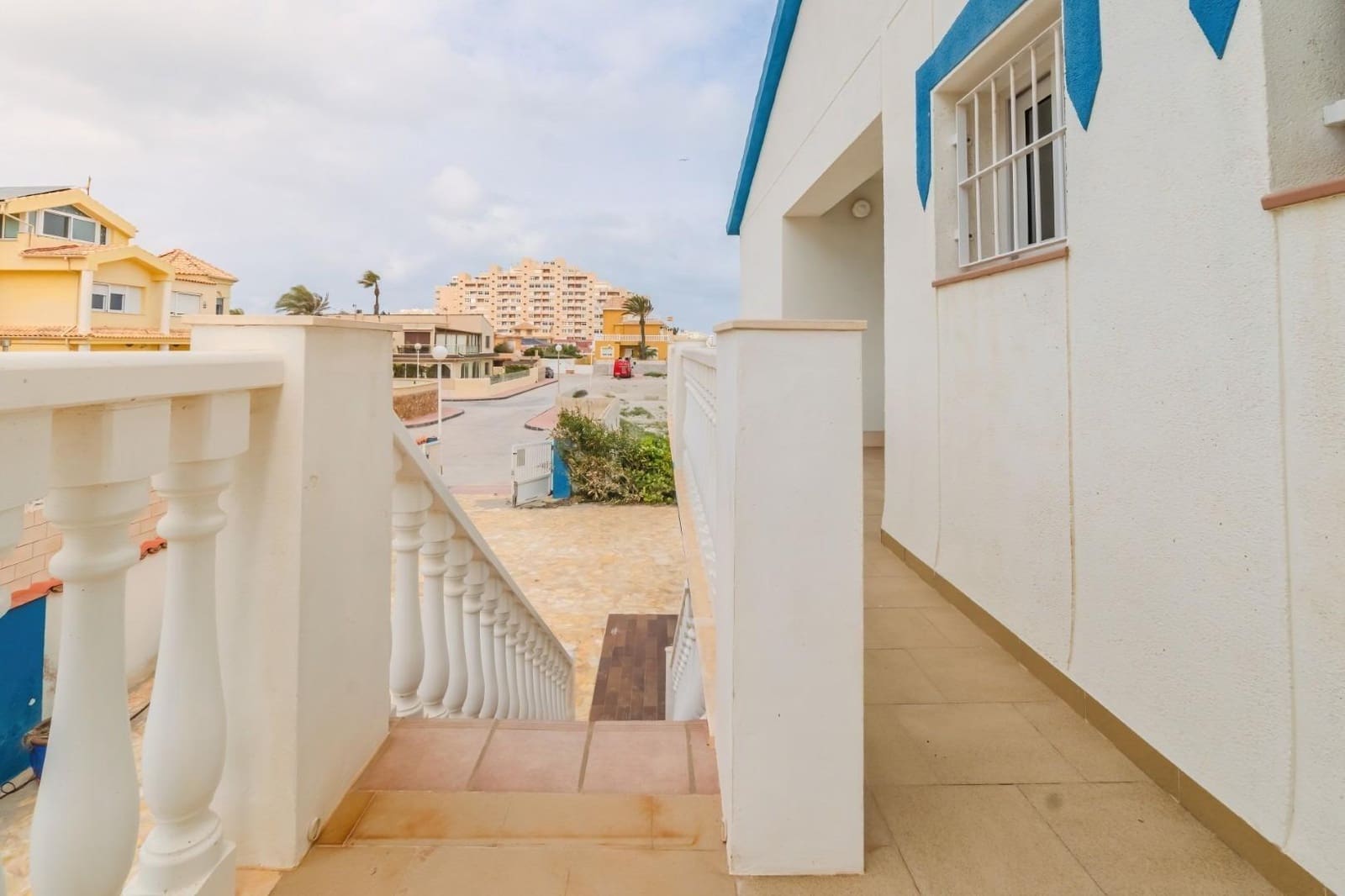 5 chambre Villa/Maison à vendre à La Manga del Mar Menor avec garage - 949 899 € (Ref: 9934649)