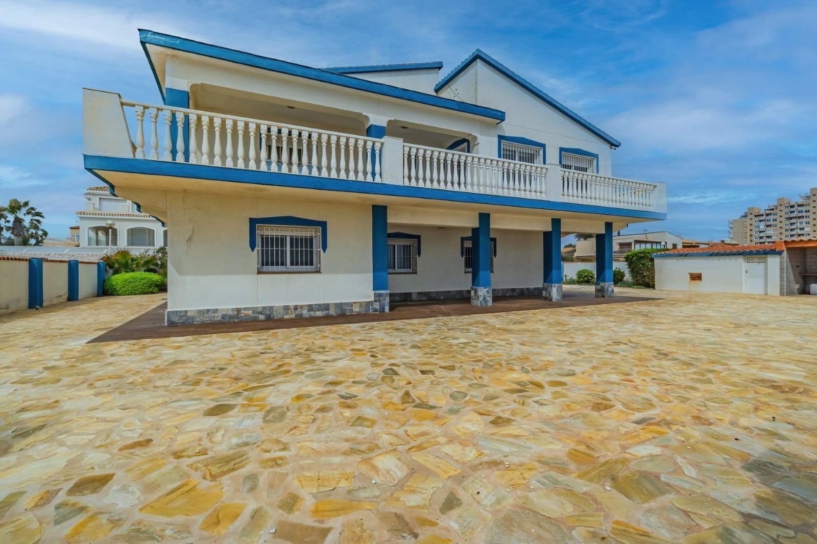 5 chambre Villa/Maison à vendre à La Manga del Mar Menor avec garage - 949 899 € (Ref: 9934649)