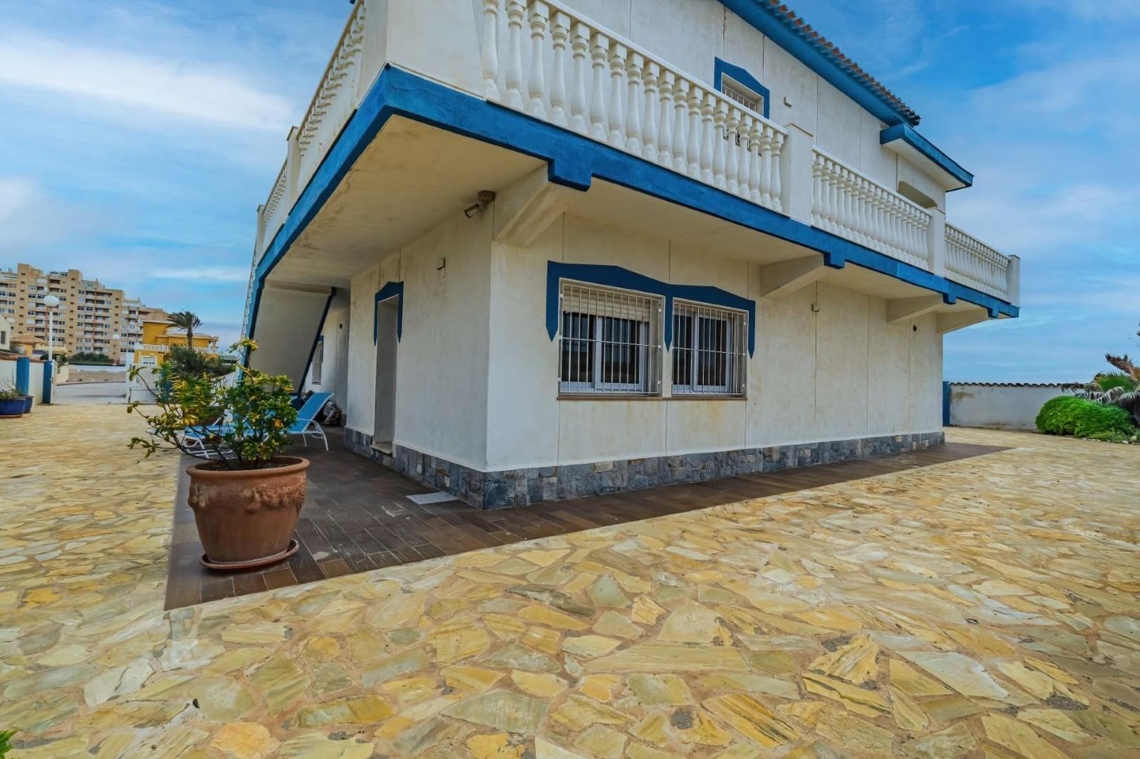 5 chambre Villa/Maison à vendre à La Manga del Mar Menor avec garage - 949 899 € (Ref: 9934649)