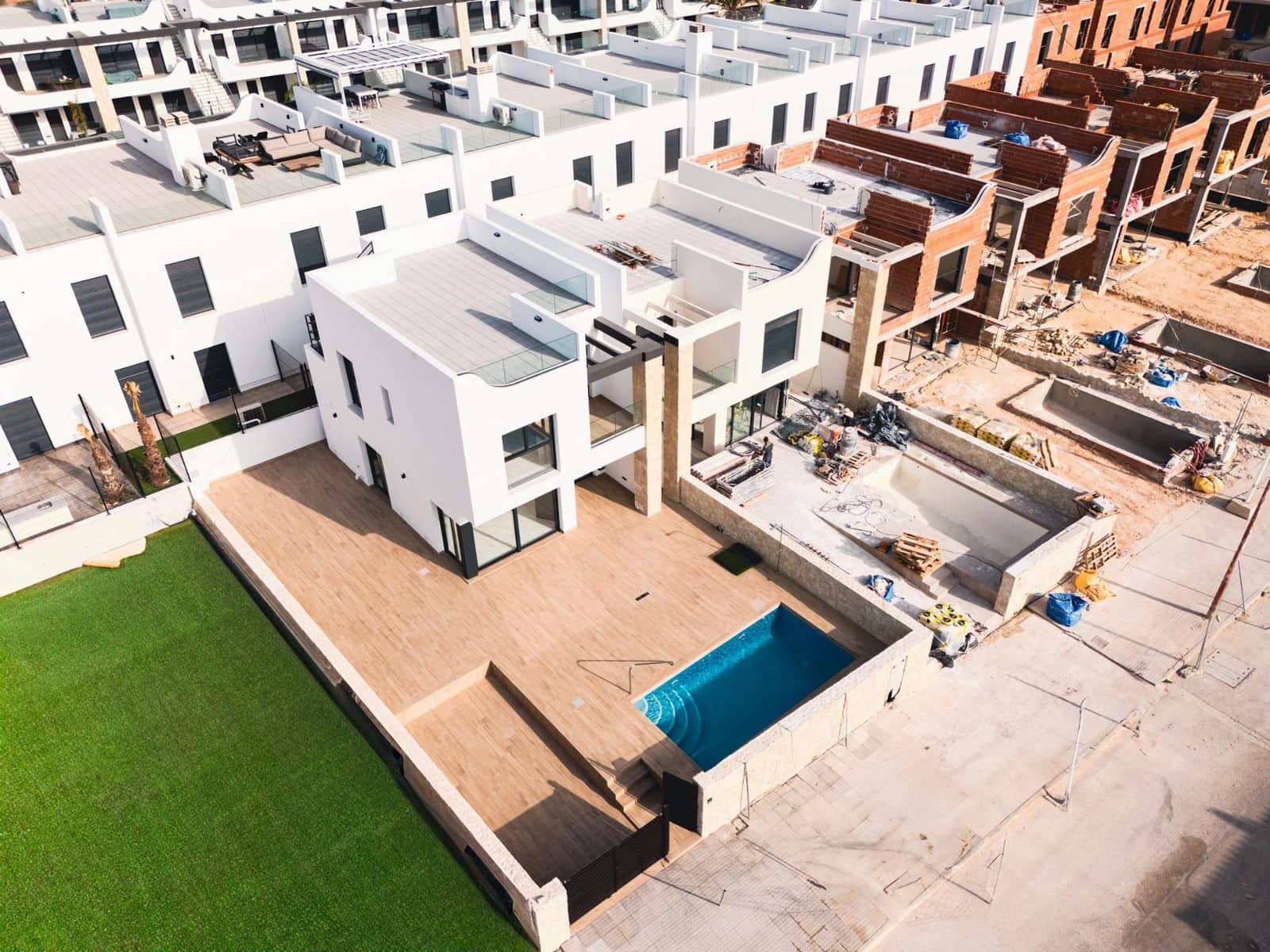 4 soveværelse Villa til salg i Orihuela Costa med swimmingpool - € 699.900 (Ref: 9934681)