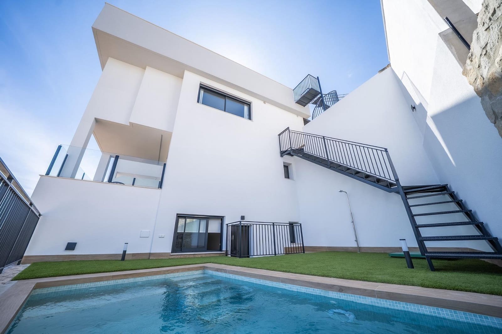 6 Zimmer Villa zu verkaufen in Algorfa mit Pool - 965.000 € (Ref: 9934761)