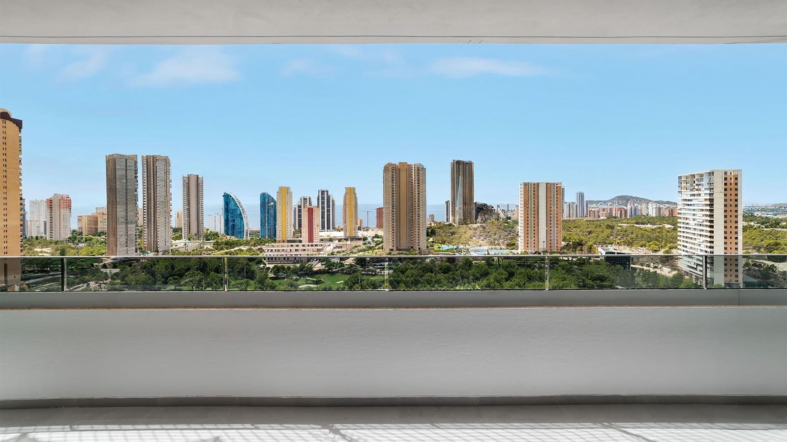 3 soverom Leilighet til salgs i Benidorm med svømmebasseng - € 601 000 (Ref: 9948121)