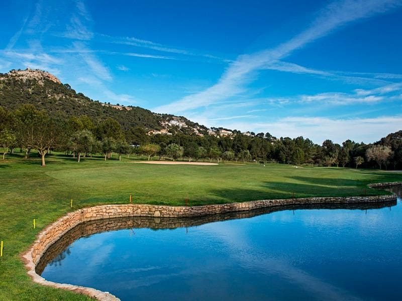 3 soverom Villa til salgs i Cala Ratjada med svømmebasseng - € 970 000 (Ref: 9948130)