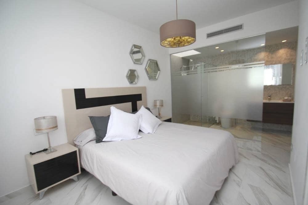 3 soverom Villa til salgs i San Miguel de Salinas med svømmebasseng - € 630 000 (Ref: 9948133)
