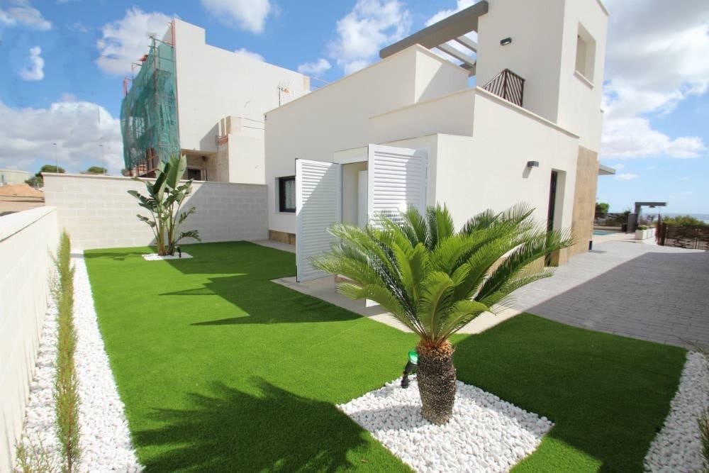 3 soverom Villa til salgs i San Miguel de Salinas med svømmebasseng - € 630 000 (Ref: 9948133)