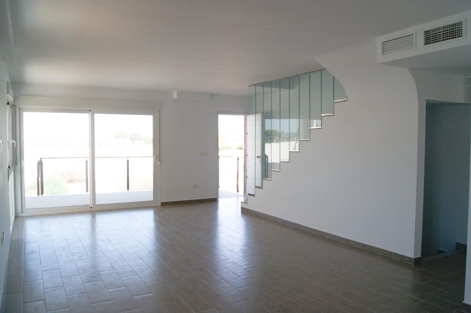 4 Zimmer Villa zu verkaufen in Gran Alacant mit Pool - 542.000 € (Ref: 9948152)