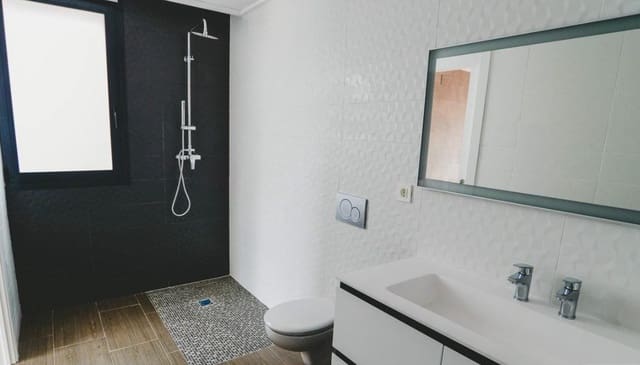 4 soveværelse Villa til salg i Gran Alacant, Santa Pola med swimmingpool - € 575.000 (Ref: 9948153)