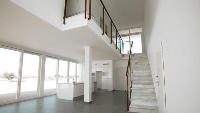 4 soveværelse Villa til salg i Gran Alacant, Santa Pola med swimmingpool - € 575.000 (Ref: 9948153)
