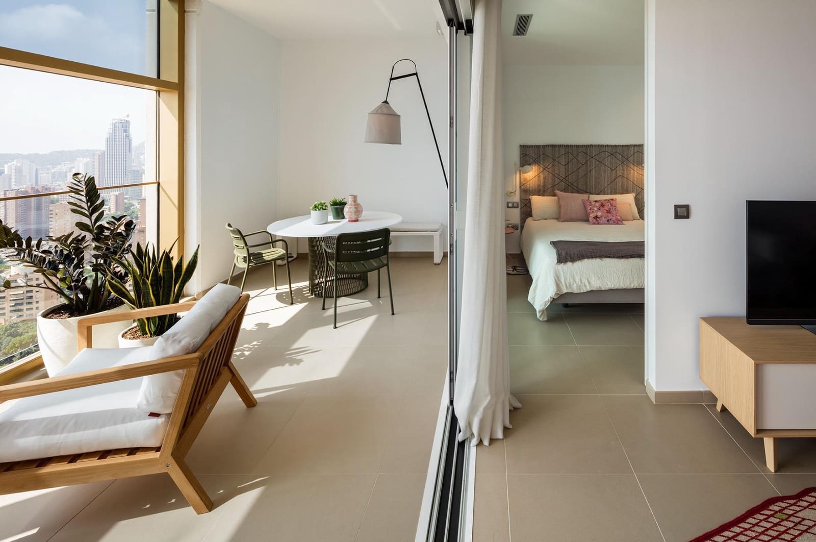 3 sypialnia Apartament na sprzedaż w Benidorm z basenem - 885 000 € (Ref: 9948181)