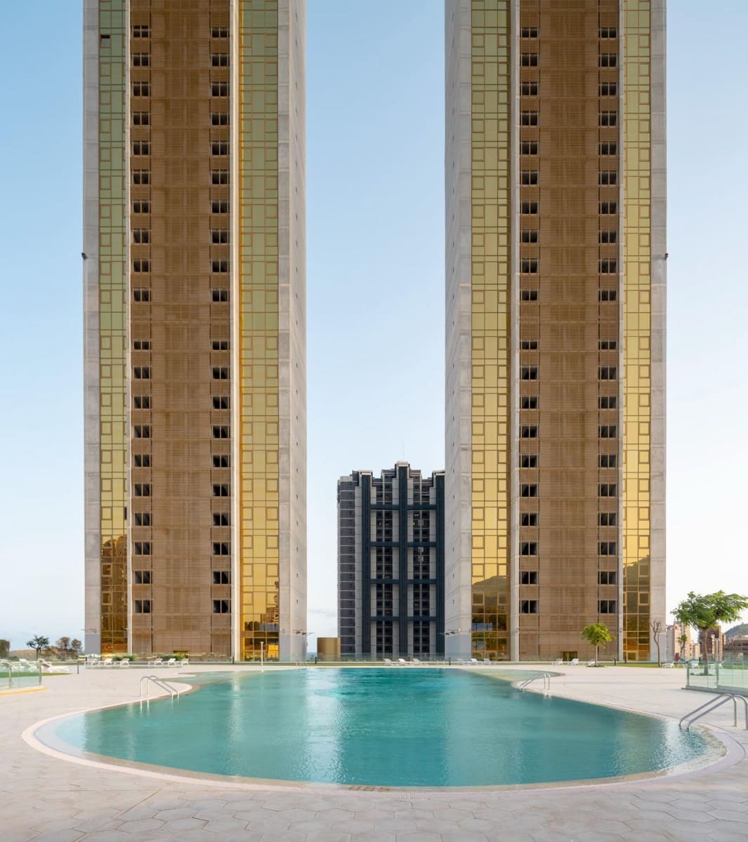 3 sypialnia Apartament na sprzedaż w Benidorm z basenem - 885 000 € (Ref: 9948181)