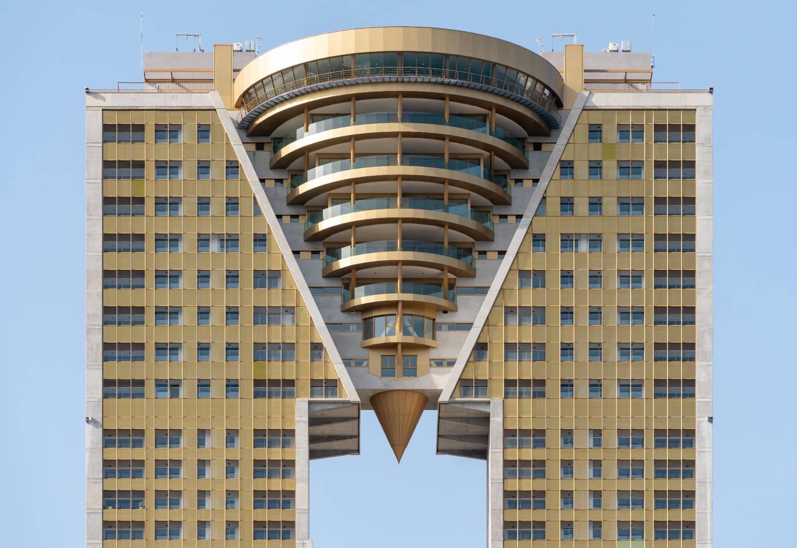 3 sypialnia Apartament na sprzedaż w Benidorm z basenem - 885 000 € (Ref: 9948181)