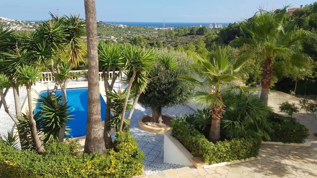 5 chambre Villa/Maison à vendre à Calpe / Calp avec piscine garage - 1 160 000 € (Ref: 9948204)