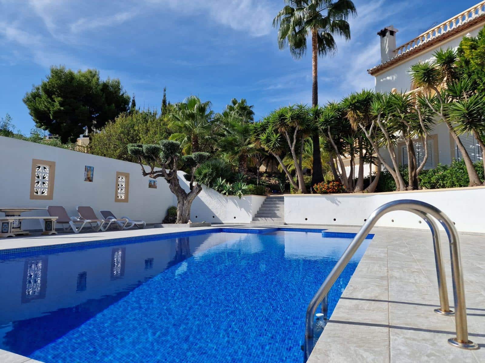 5 chambre Villa/Maison à vendre à Calpe / Calp avec piscine garage - 1 160 000 € (Ref: 9948204)