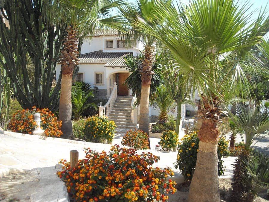 5 chambre Villa/Maison à vendre à Calpe / Calp avec piscine garage - 1 160 000 € (Ref: 9948204)