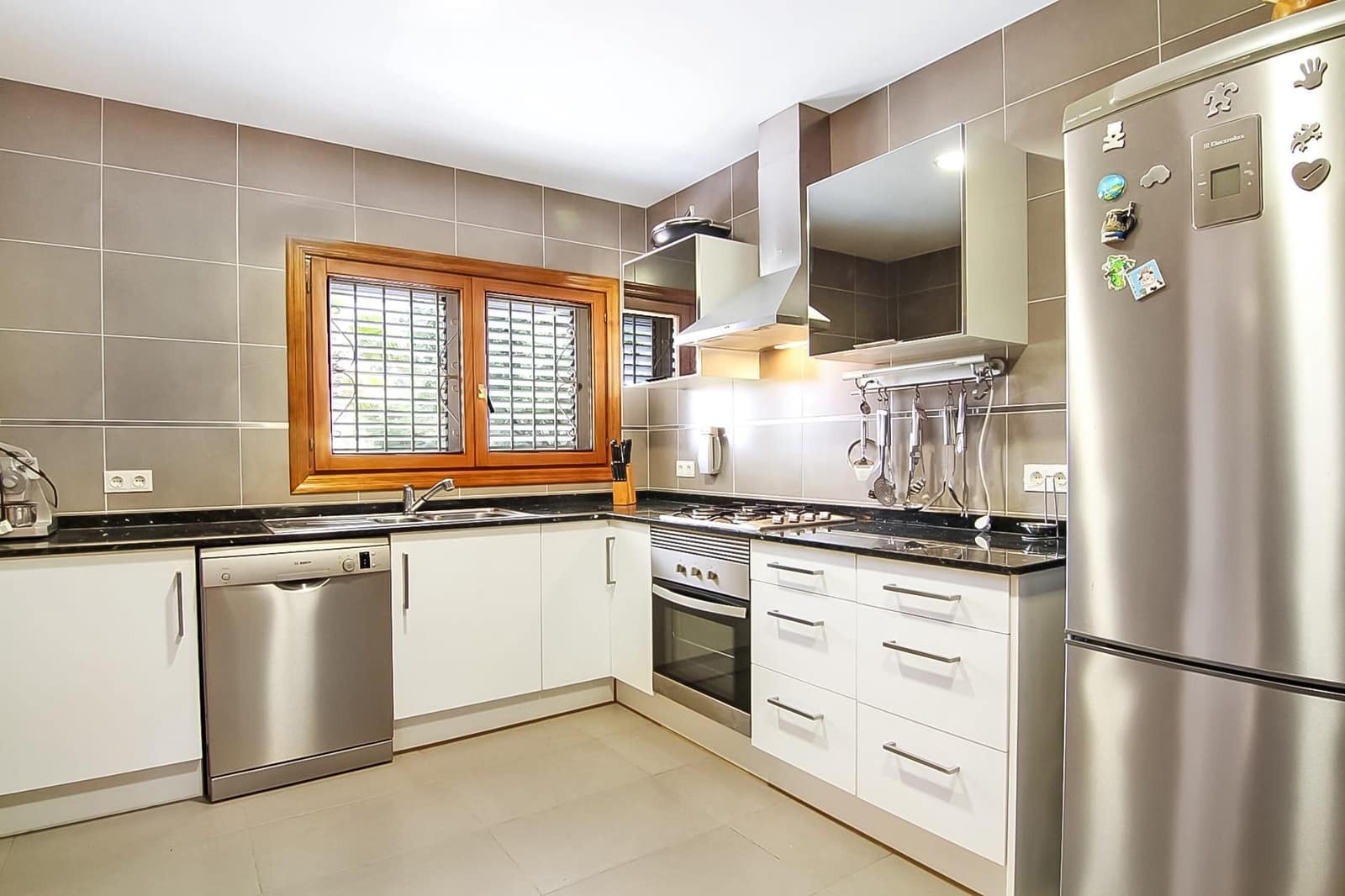 5 chambre Villa/Maison à vendre à Calpe / Calp avec piscine garage - 1 160 000 € (Ref: 9948204)