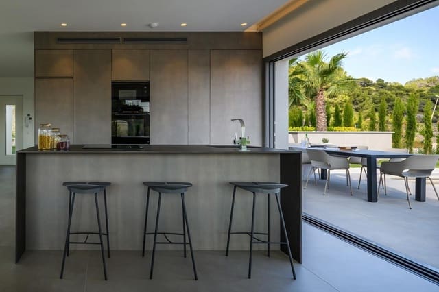 3 soverom Villa til salgs i Las Colinas Golf, Orihuela med svømmebasseng - € 985 000 (Ref: 9948228)