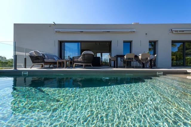 3 soverom Villa til salgs i Las Colinas Golf, Orihuela med svømmebasseng - € 985 000 (Ref: 9948228)
