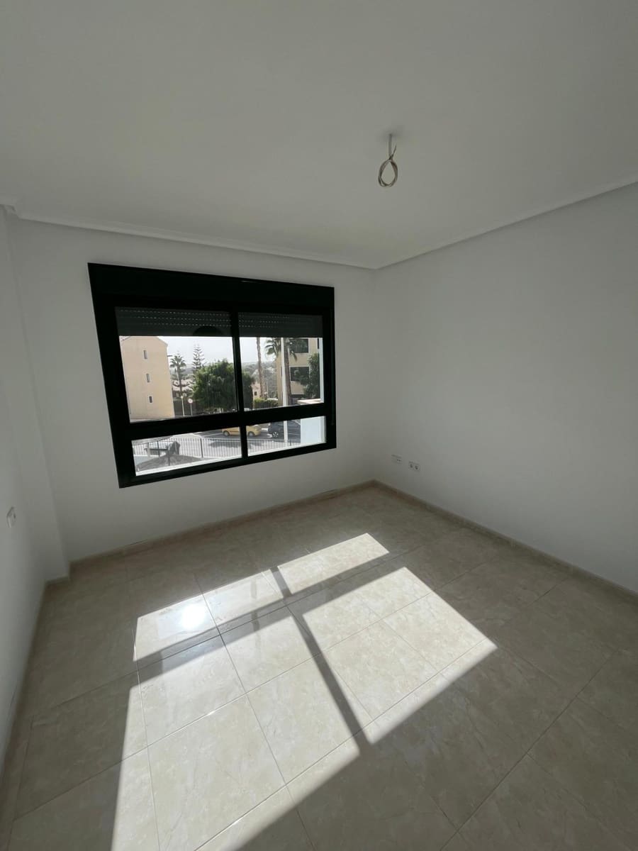 2 sypialnia Penthouse na sprzedaż w Orihuela Costa z basenem garażem - 347 700 € (Ref: 9948237)