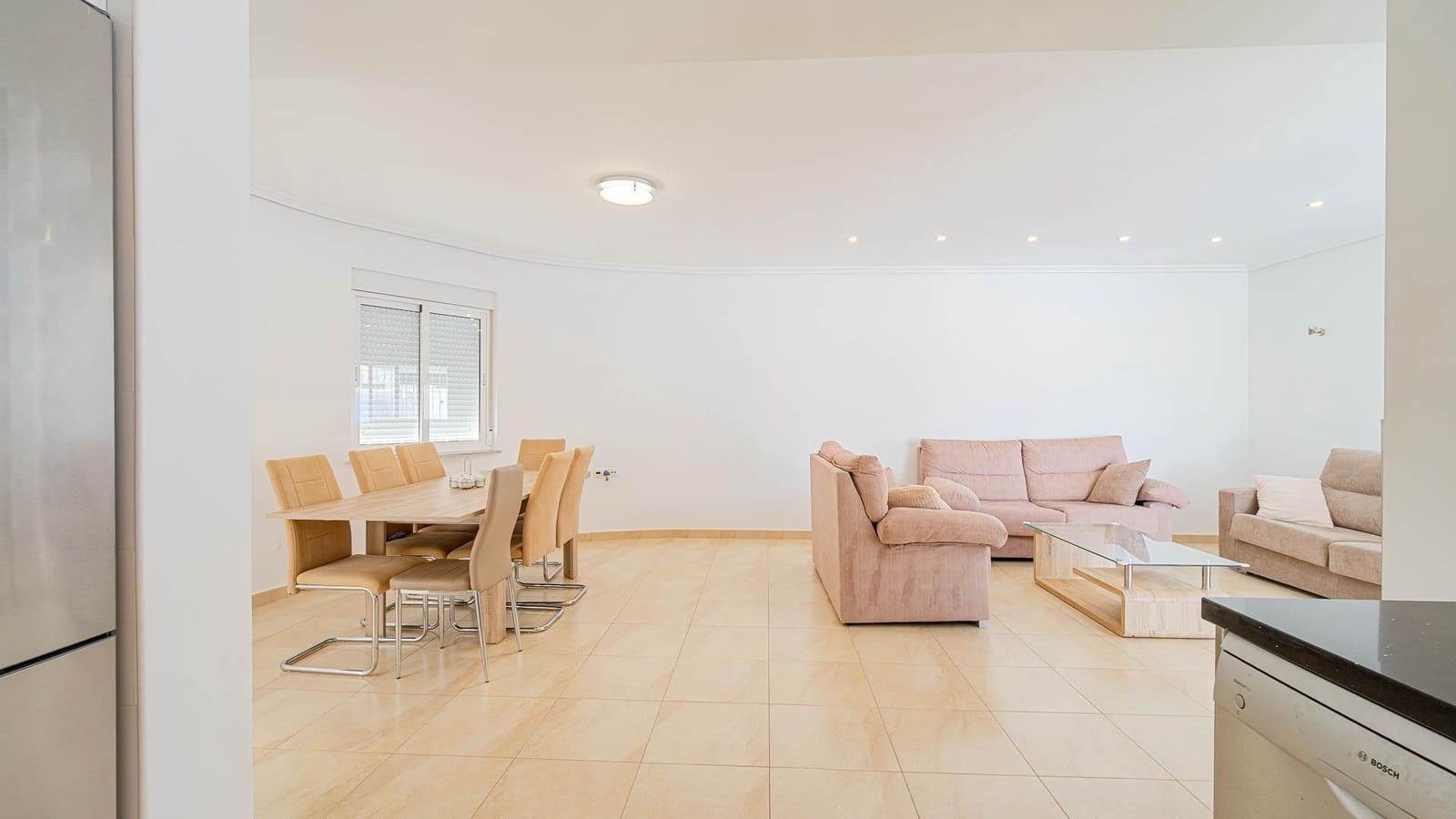4 makuuhuone Huvila myytävänä paikassa Torrevieja mukana uima-altaan - 650 000 € (Ref: 9994414)