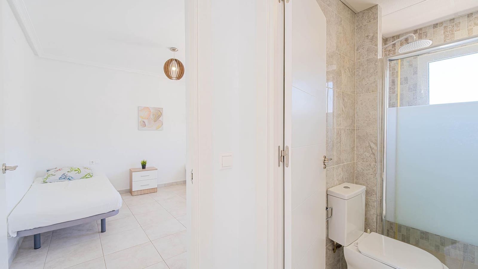 4 makuuhuone Huvila myytävänä paikassa Torrevieja mukana uima-altaan - 650 000 € (Ref: 9994414)