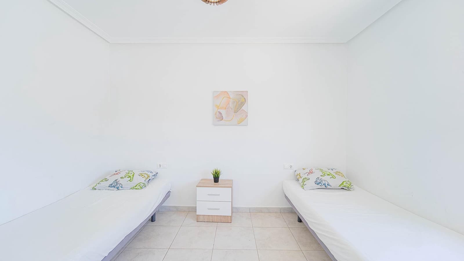 4 makuuhuone Huvila myytävänä paikassa Torrevieja mukana uima-altaan - 650 000 € (Ref: 9994414)