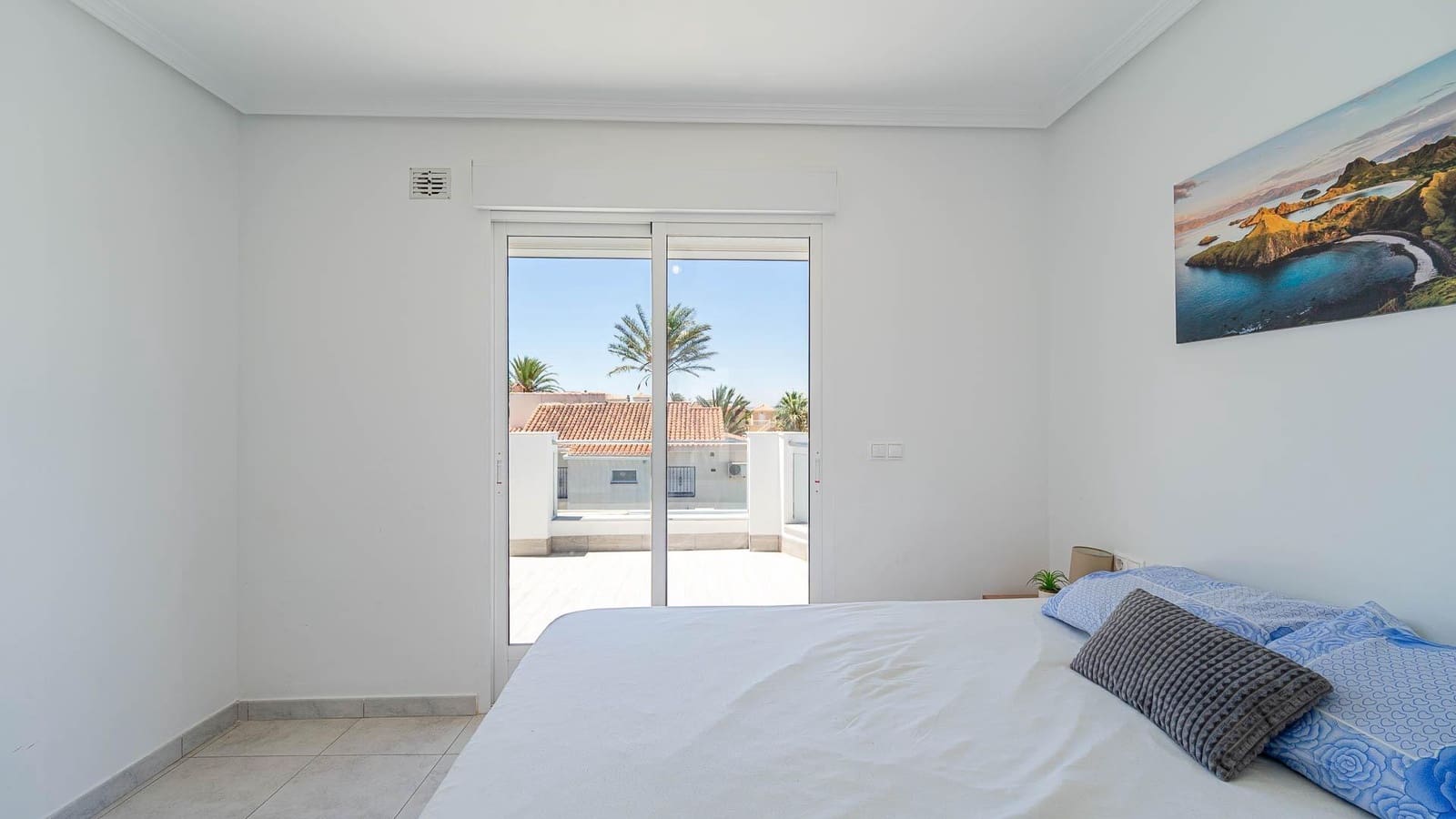 4 makuuhuone Huvila myytävänä paikassa Torrevieja mukana uima-altaan - 650 000 € (Ref: 9994414)