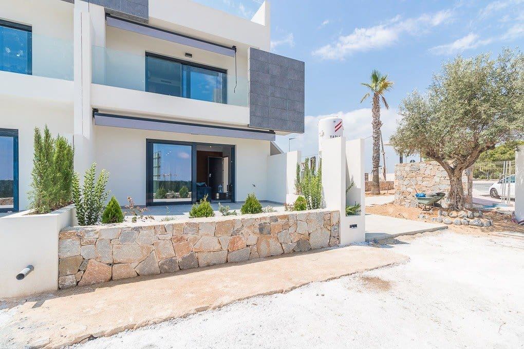 3 soverom Bungalow til salgs i Los Balcones med svømmebasseng - € 350 000 (Ref: 9994415)
