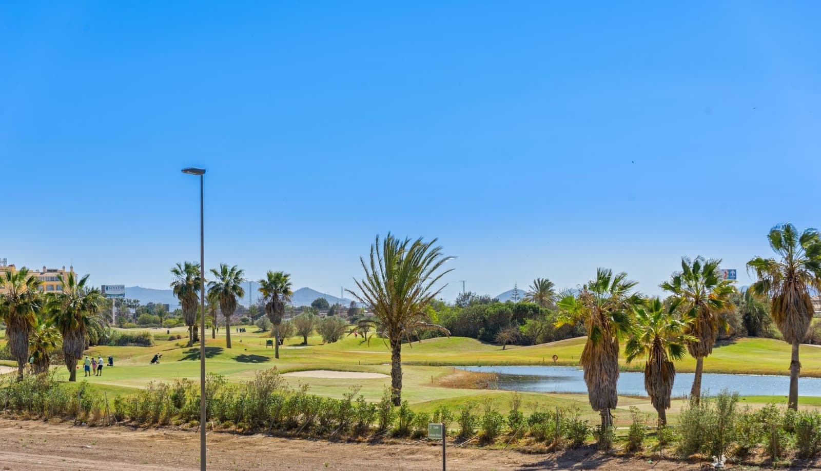 Chalet de 3 habitaciones en San Javier en venta con piscina - 739.900 € (Ref: 9994417)