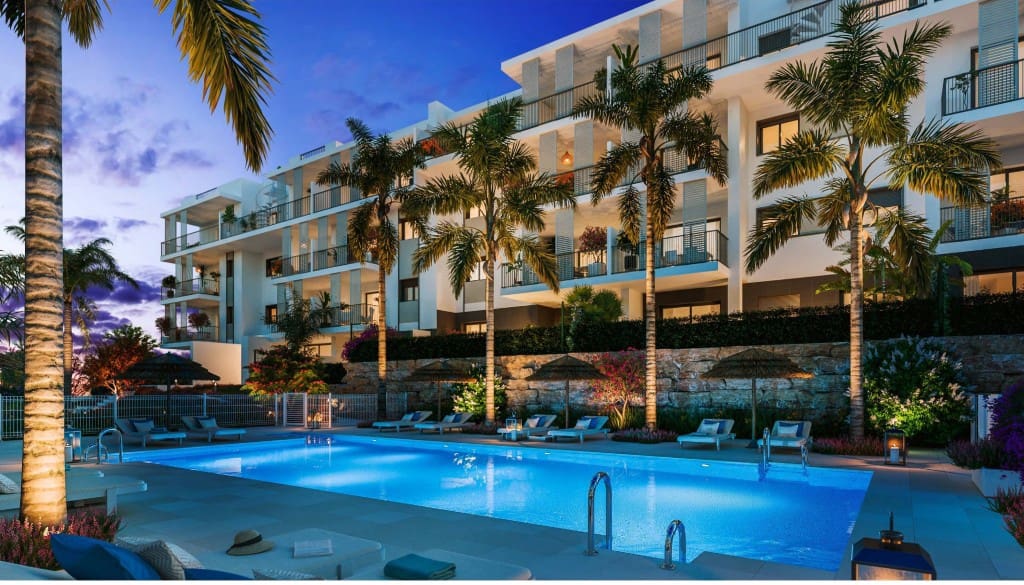 2 bedroom Penthouse for sale in Estepona with pool - € 689,000 (Ref: 7239075)