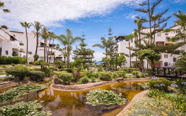 Apartamento de 3 habitaciones en Golden Mile, Marbella en venta con piscina garaje - 3.850.000 € (Ref: 7718497)