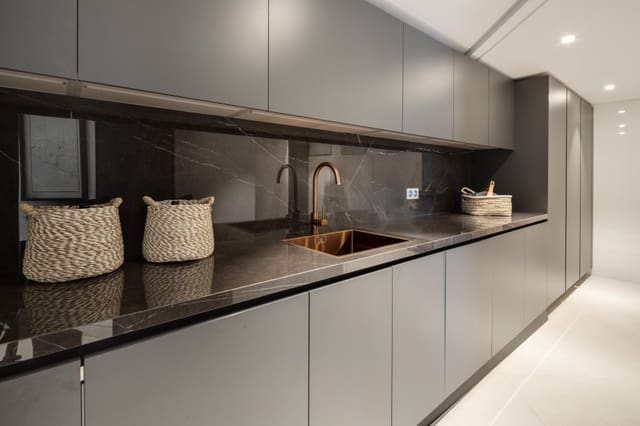 5 chambre Villa/Maison à vendre à Benahavís avec piscine garage - 5 895 000 € (Ref: 9368032)