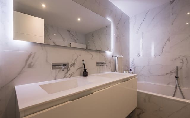 4 sypialnia Penthouse na sprzedaż w San Pedro de Alcantara, Marbella - 995 000 € (Ref: 9368041)