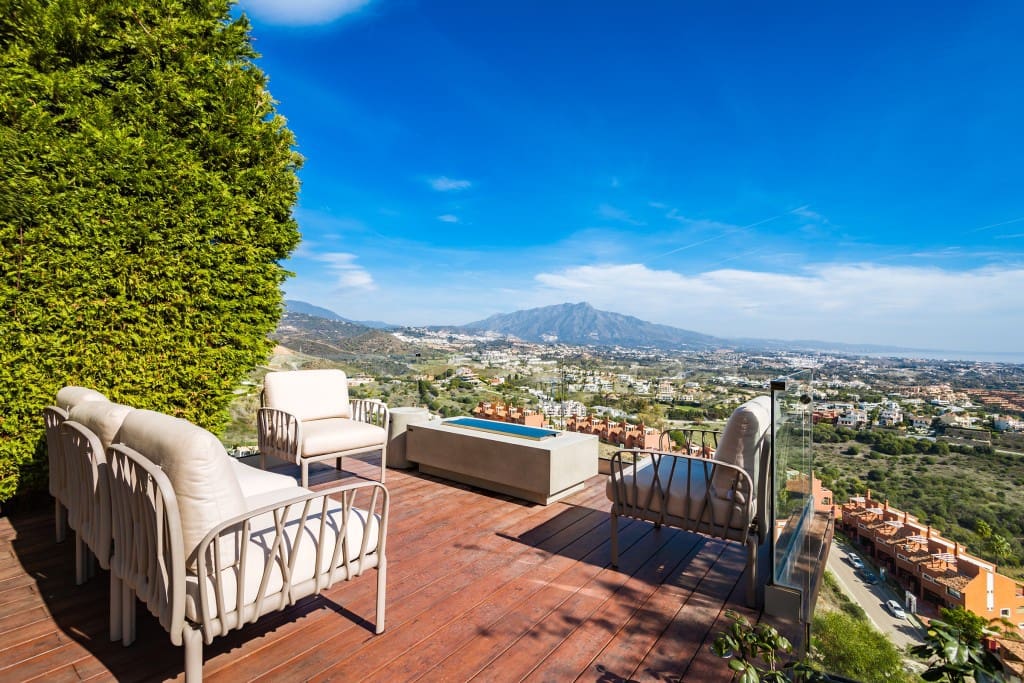 4 sypialnia Dom na sprzedaż w Benahavis z basenem garażem - 895 000 € (Ref: 9368043)