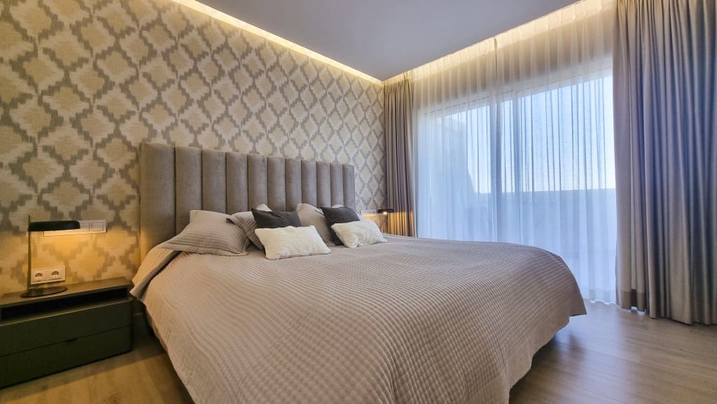 3 chambre Penthouse à vendre à Sotogrande avec piscine - 695 000 € (Ref: 9368044)