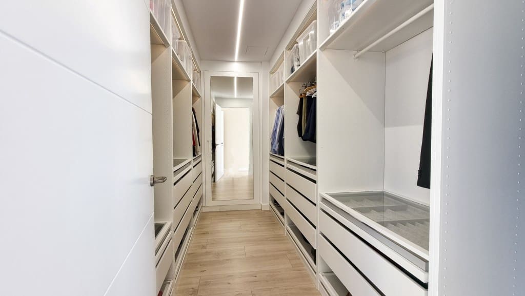 3 chambre Penthouse à vendre à Sotogrande avec piscine - 695 000 € (Ref: 9368044)