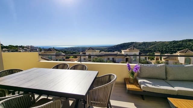 3 sypialnia Penthouse na sprzedaż w Sotogrande, San Roque z basenem - 695 000 € (Ref: 9368044)