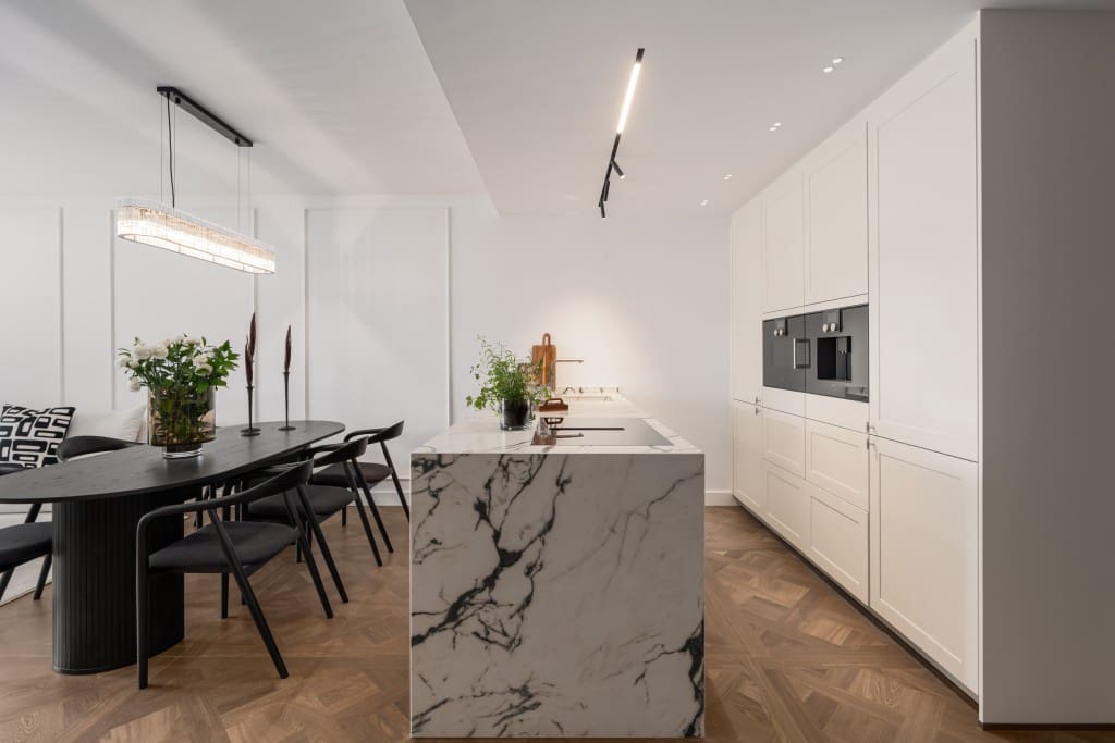 3 bedroom Beach Apartment for sale in Golden Mile with pool garage - € 2,750,000 (Ref: 9368071)