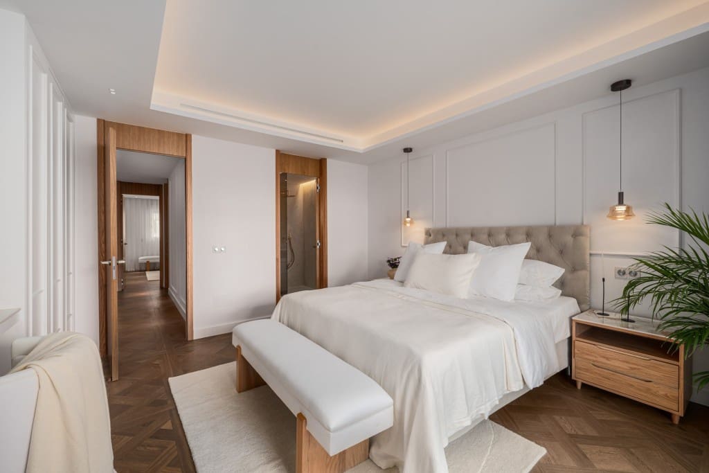 3 bedroom Beach Apartment for sale in Golden Mile with pool garage - € 2,750,000 (Ref: 9368071)