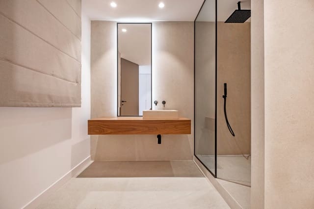 4 chambre Villa/Maison à vendre à El Paraíso, Benahavís avec piscine - 2 325 000 € (Ref: 9368082)