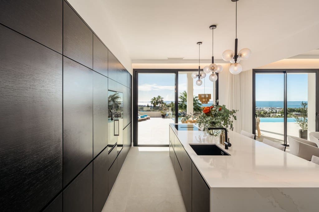 Chalet de 6 habitaciones en Benahavís en venta con piscina garaje - 6.995.000 € (Ref: 9368083)