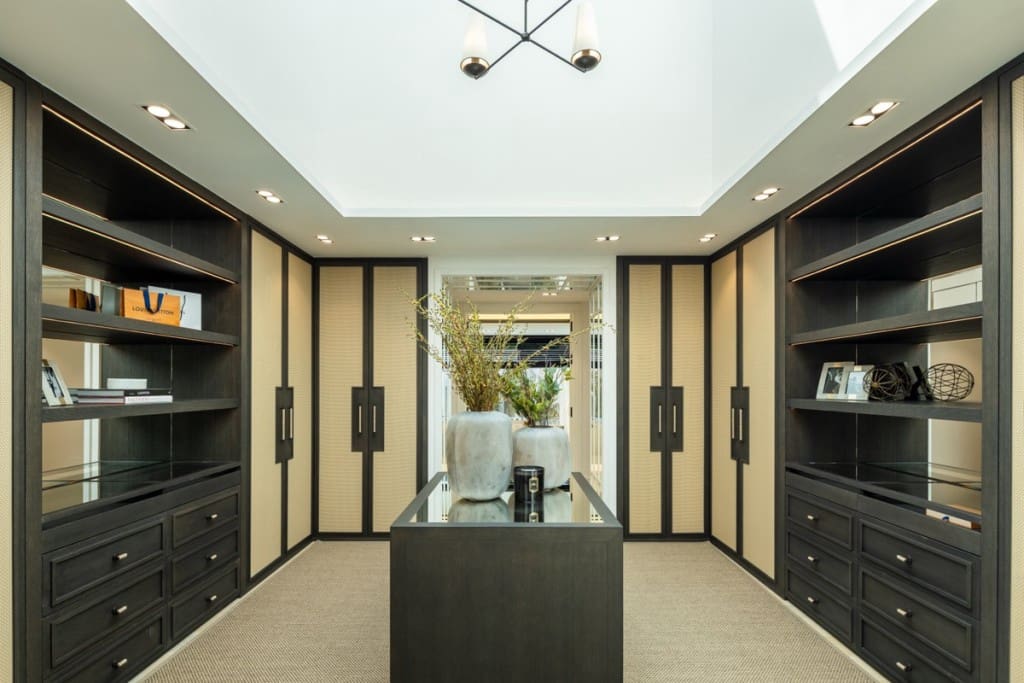 7 bedroom Villa for sale in Nueva Andalucia with pool garage - € 19,500,000 (Ref: 9368129)