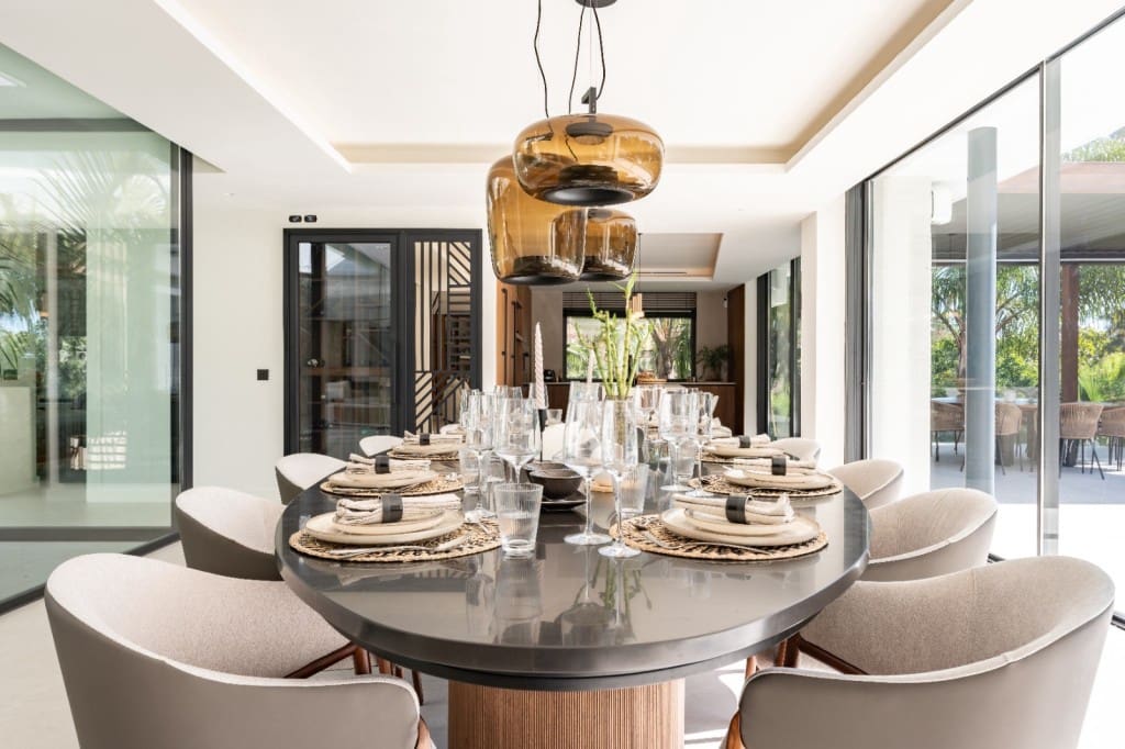 5 sypialnia Willa na sprzedaż w Las Chapas z basenem - 5 875 000 € (Ref: 9371662)